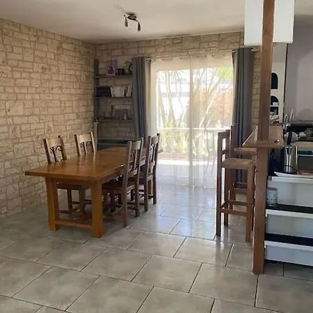 Holiday home Maison Pres Des Vignes *